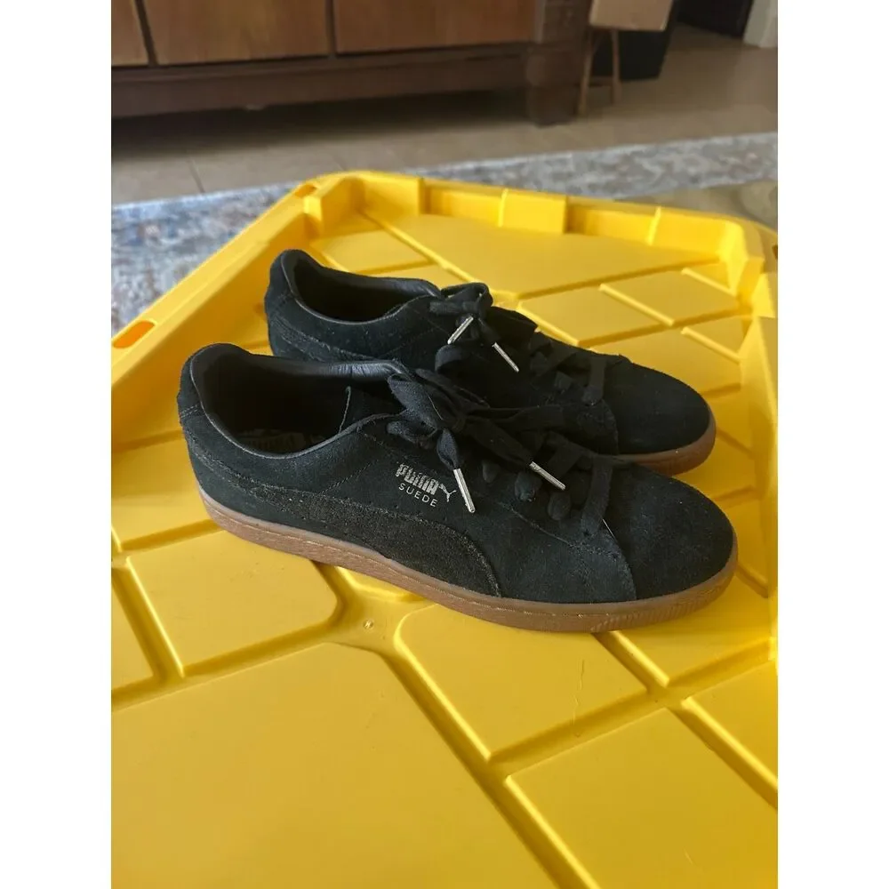 Puma Suede Classic Black & Gum Sole Sneakers - Men's Size 10